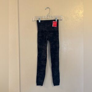 SPANX women’s Look At Me Now leggings sz M